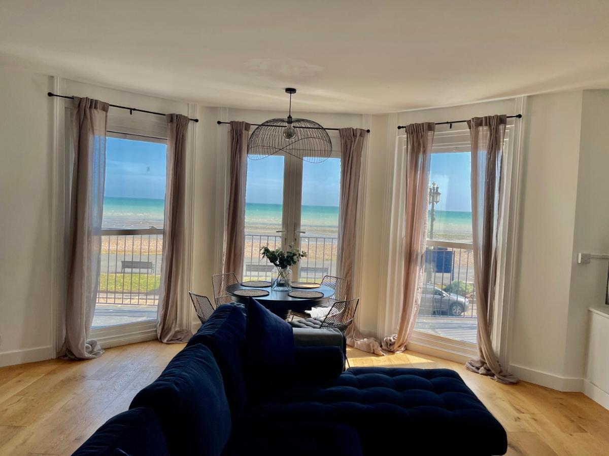 Seaview Flat With Balcony, Spacious 2 Bedroom 沃辛 外观 照片