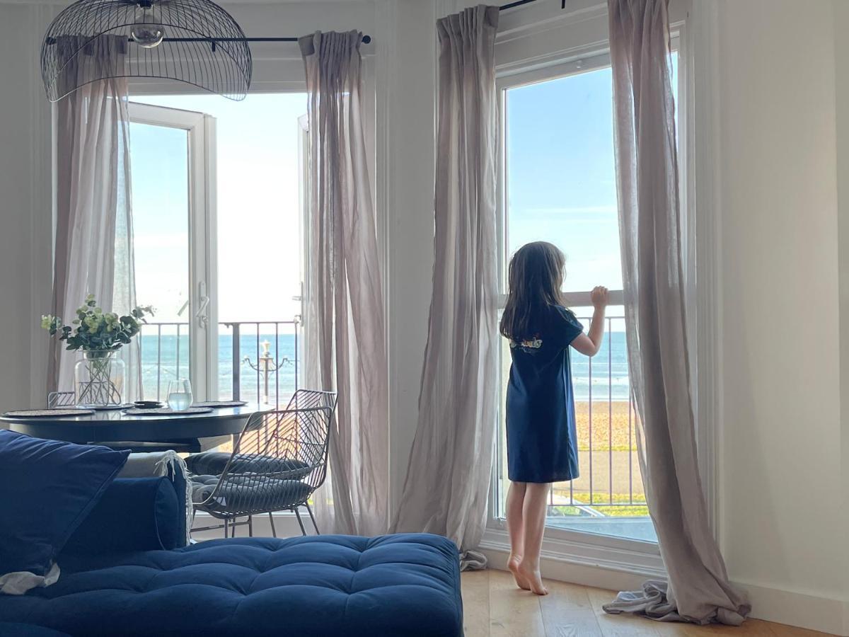 Seaview Flat With Balcony, Spacious 2 Bedroom 沃辛 外观 照片